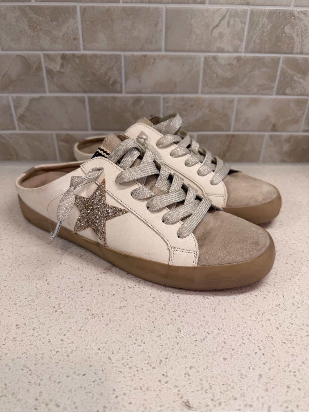 ShuShop Beige & White Glitter Star Slip-On Sneakers